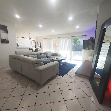 The Hathaway Suites Los Angeles Eksteriør bilde